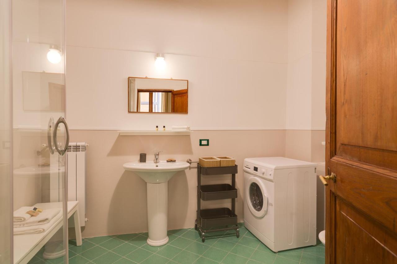 Romac Baullari Holiday Apartment In Campo De Fiori Exterior photo