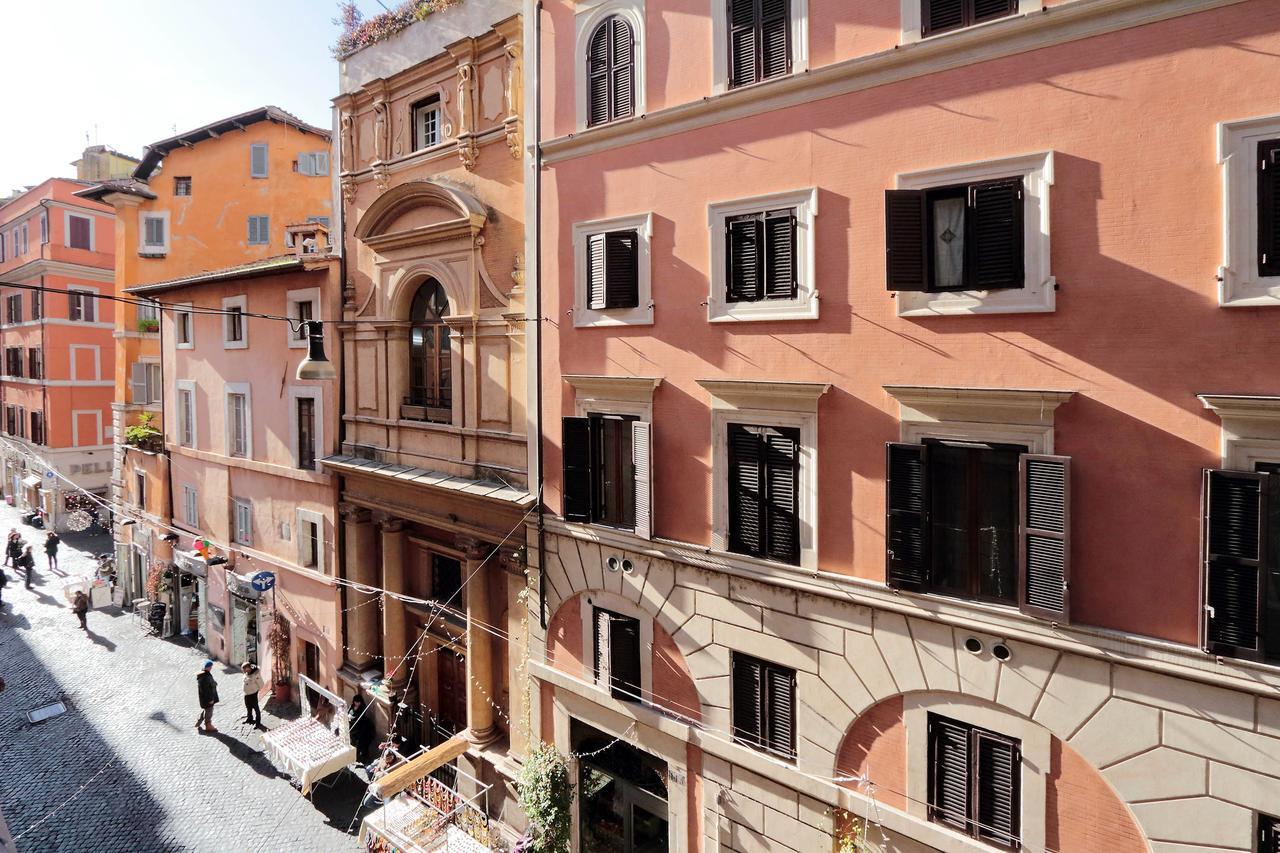 Romac Baullari Holiday Apartment In Campo De Fiori Exterior photo